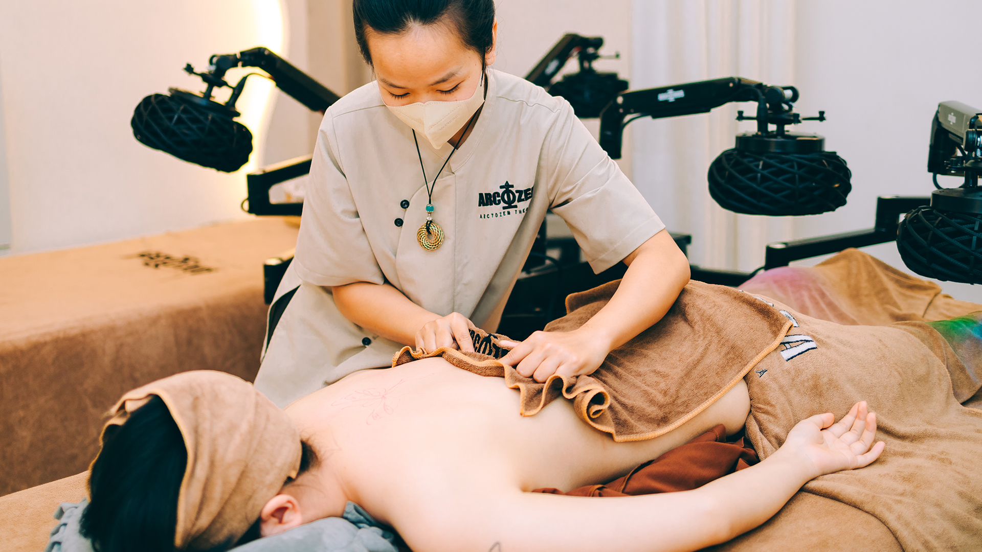DƯỠNG SINH CÔNG NGHỆ CAO - TOÀN THÂN CHUYÊN SÂU - 135 PHÚT